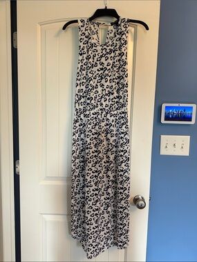 Banana Republic White and Black Leopard Print Maxi Dress